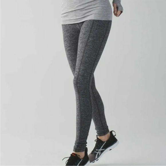 Lululemon Run: Turn Around Tights - Picture 4 of 13